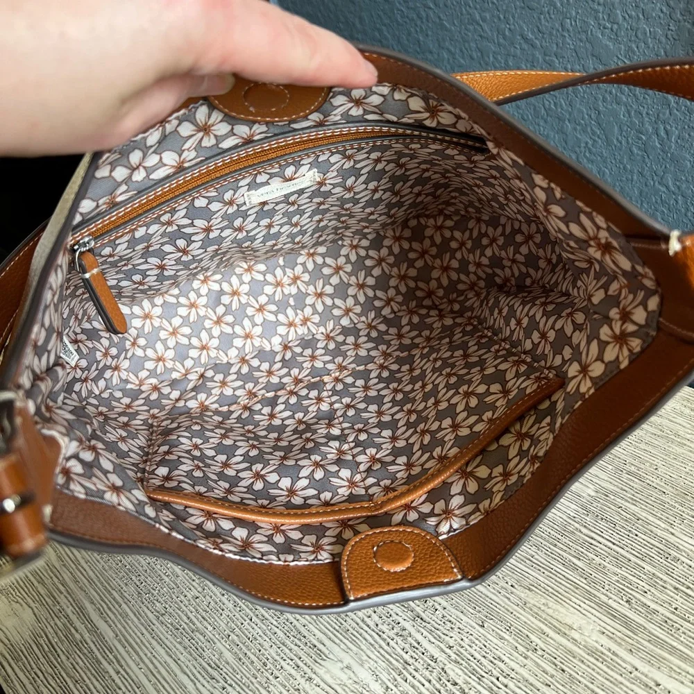 Vera Bradley chic tan